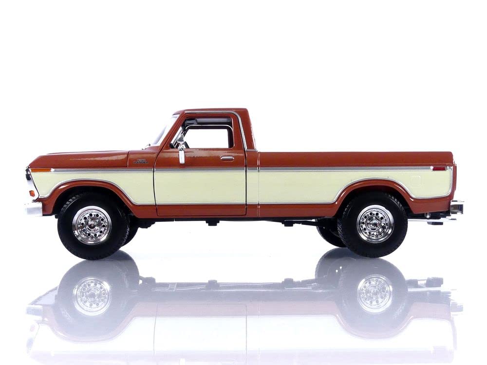 Maisto 31462BR Collectible Miniature Car, Brown/Cream