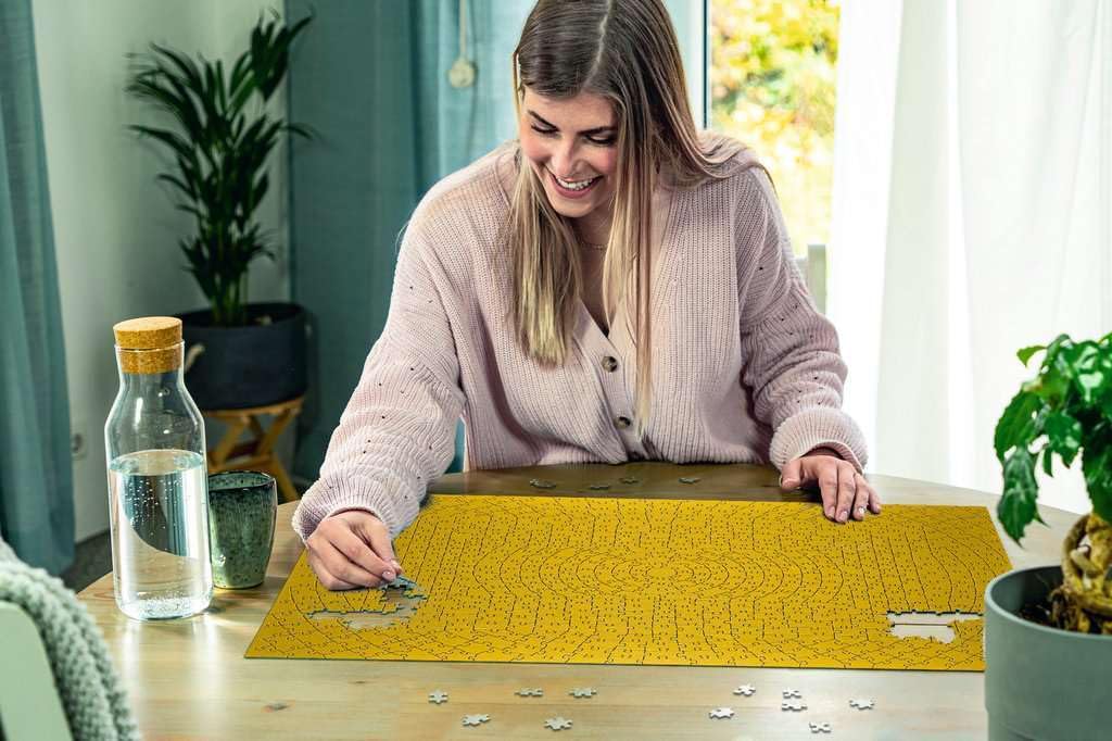 Ravensburger 631-Piece Jigsaw Puzzle - Gold, Softclick Technology, 27 x 20 inches, Model 15152, Unique Design for Adults