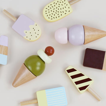 Pillowhale Wooden Ice Cream Toy,Pretend Play Food Toys,Play Ice Cream Counter Set for Kids,Play Kitchen Accessories for Toddlers