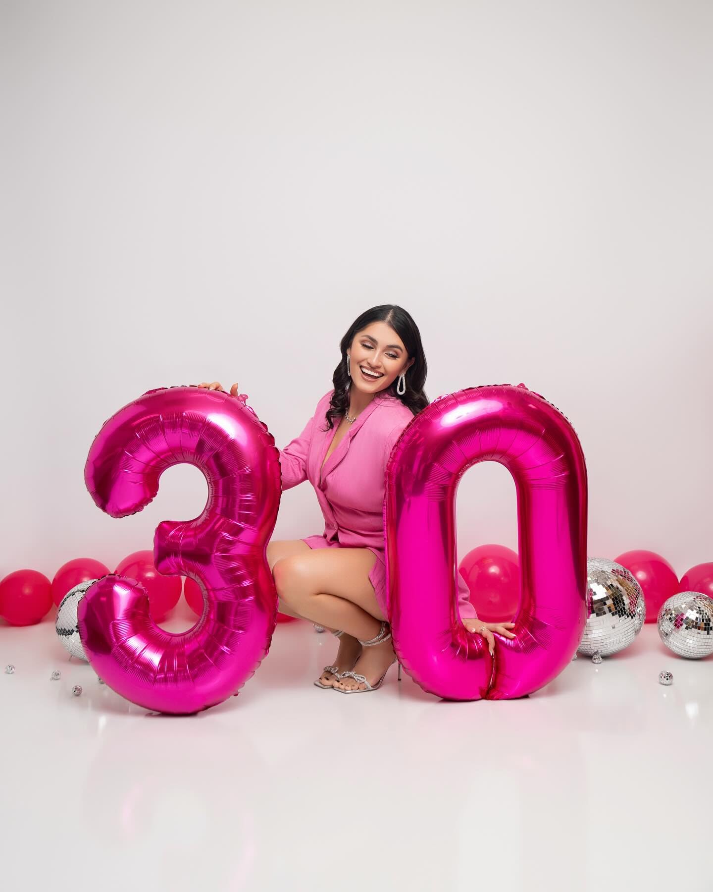 30 Balloon Number, Hot Pink Number 30Th Birthday Balloons 40 Inch, 30 Years Old Hot Pink Birthday Decorations For Men Women, 30T