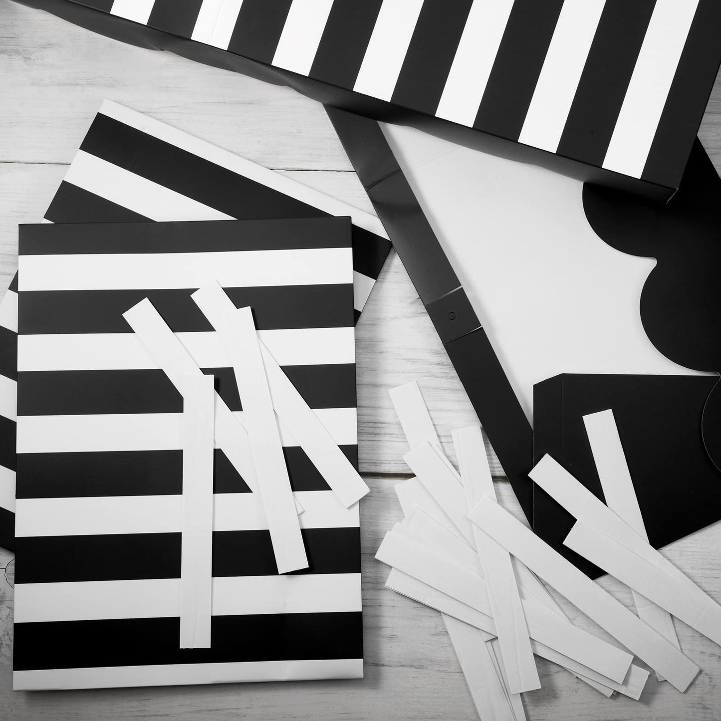 4 Pcs 3D Circus Awning Wall Decoration Carnival Stripes Awning for Carnival Theme Party Classroom Decorations(Black, Striped Sty