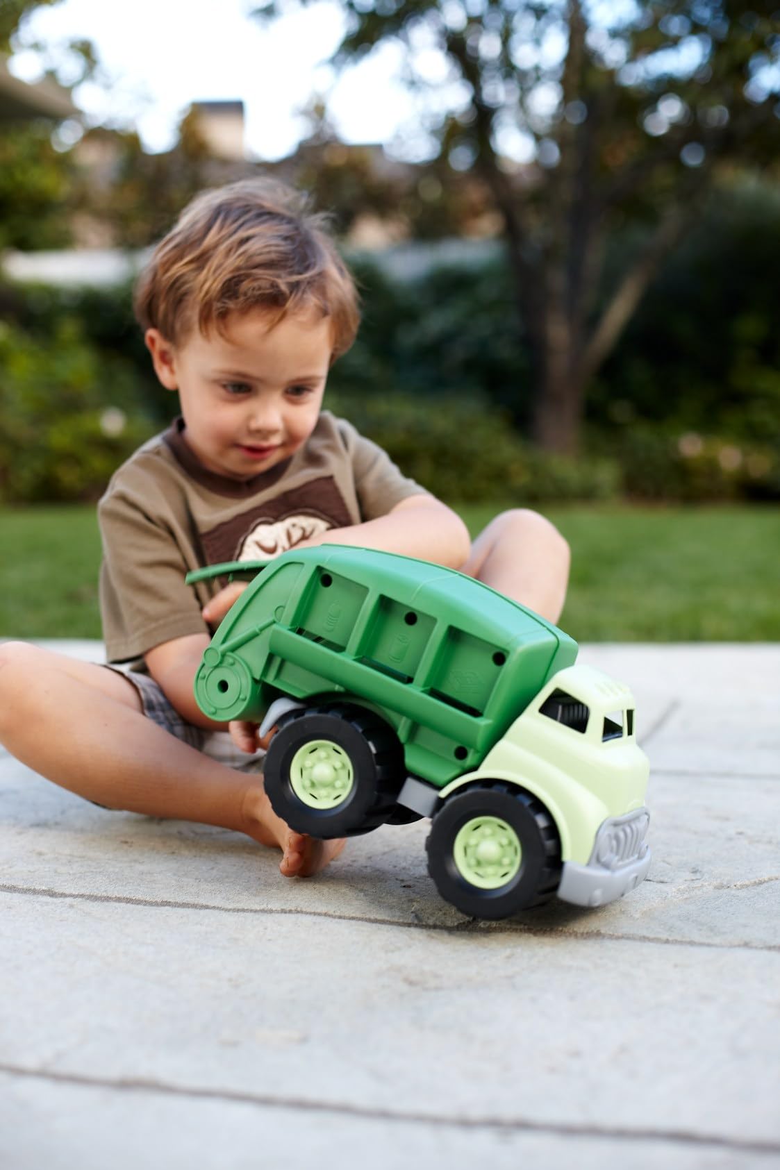 Green Toys Recycling Truck, Green CB - Pretend Play, Motor Skills, Kids Toy Vehicle. No BPA, phthalates, PVC. Dishwasher Safe, R