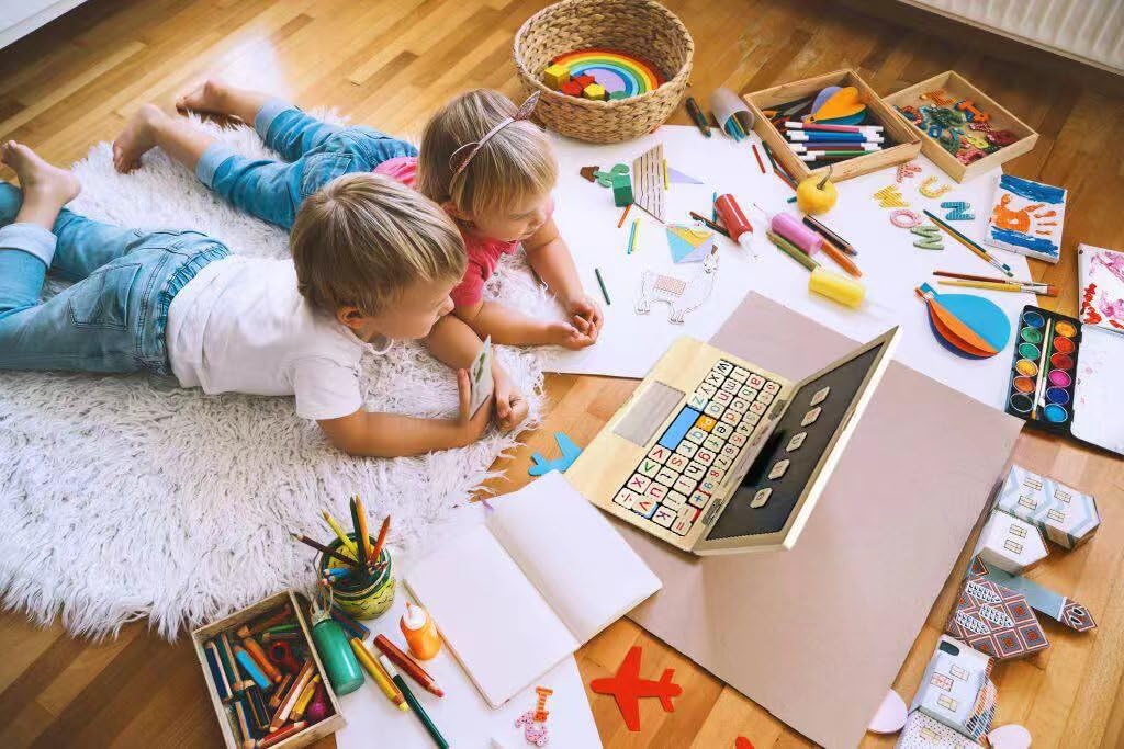Bekilole Montessori Toys 11.8'' Laptop Preschool Learning Activities 3 Year Old Boy Gift, Pretend Play Toddlers Birthday Gift,Le