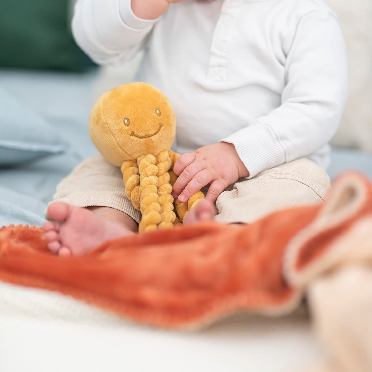 Nattou Plush Stuffed Toy, Cuddly Companion, Umbilical Cord Design Reassures Baby, Vegan, Lapidou Octopus, Yellow