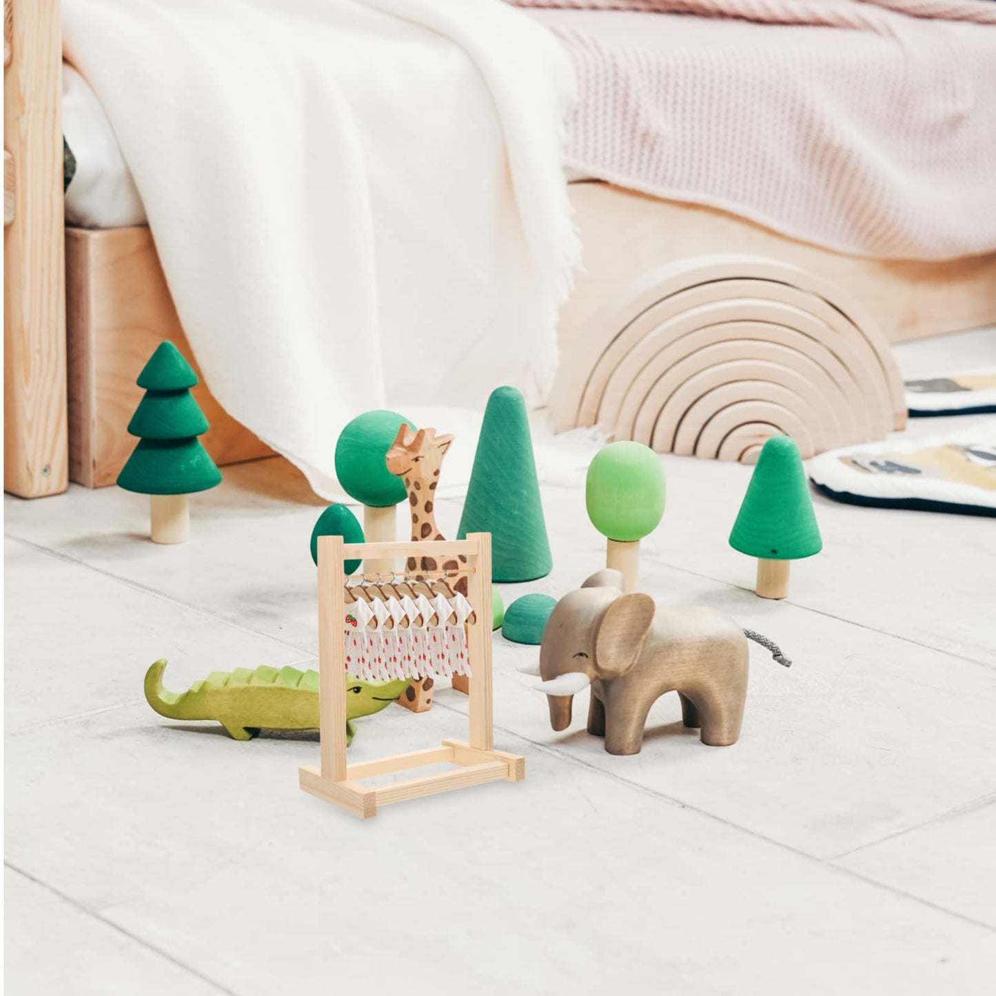 Toddmomy 1Pcs Miniature Doll Garment Rack, Wooden Doll Garment Rack Mini Dollhouse Clothes Hangers For Doll Wardrobe Furniture A