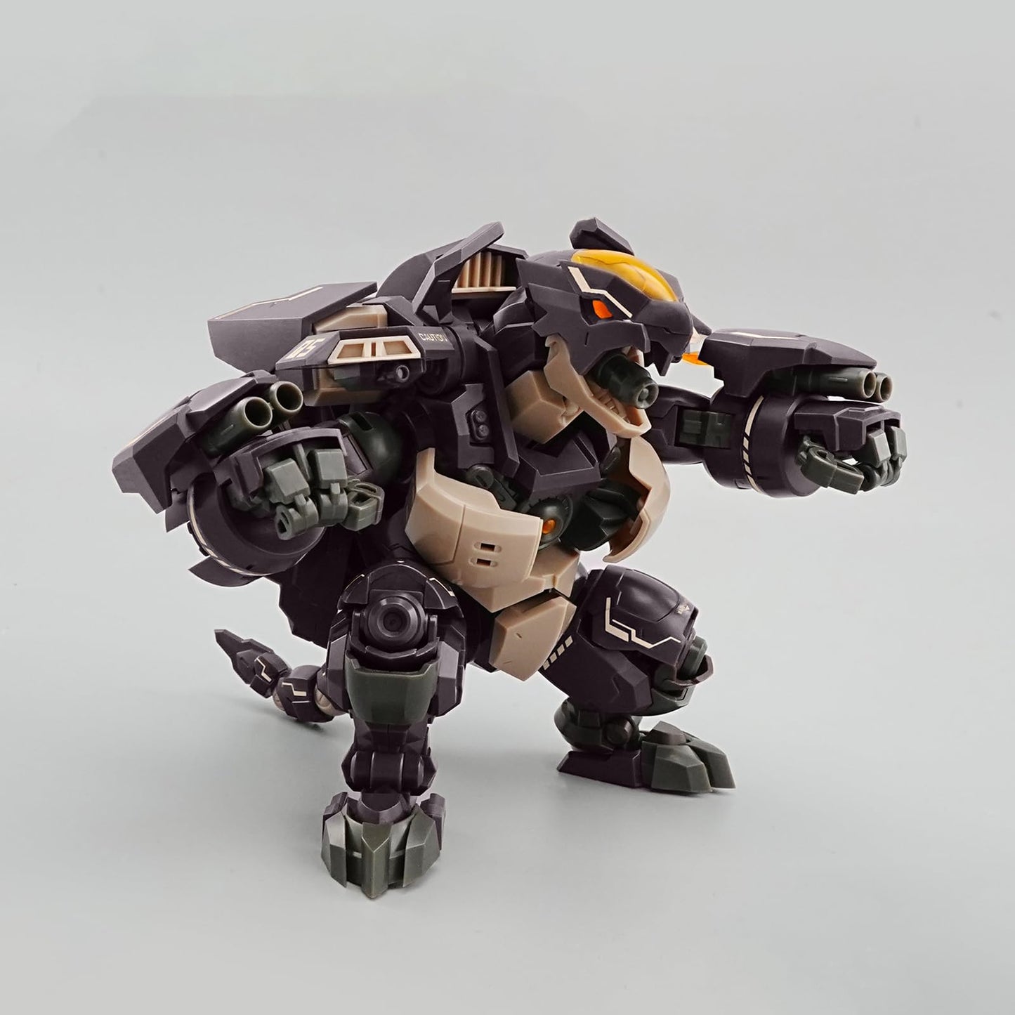 Pipigirl 1:24 Removable Mech Action Figure  Number 57 Manhunter Ground protective covering  Height 3.9 inch Collectible Mecha Action Figures Kits