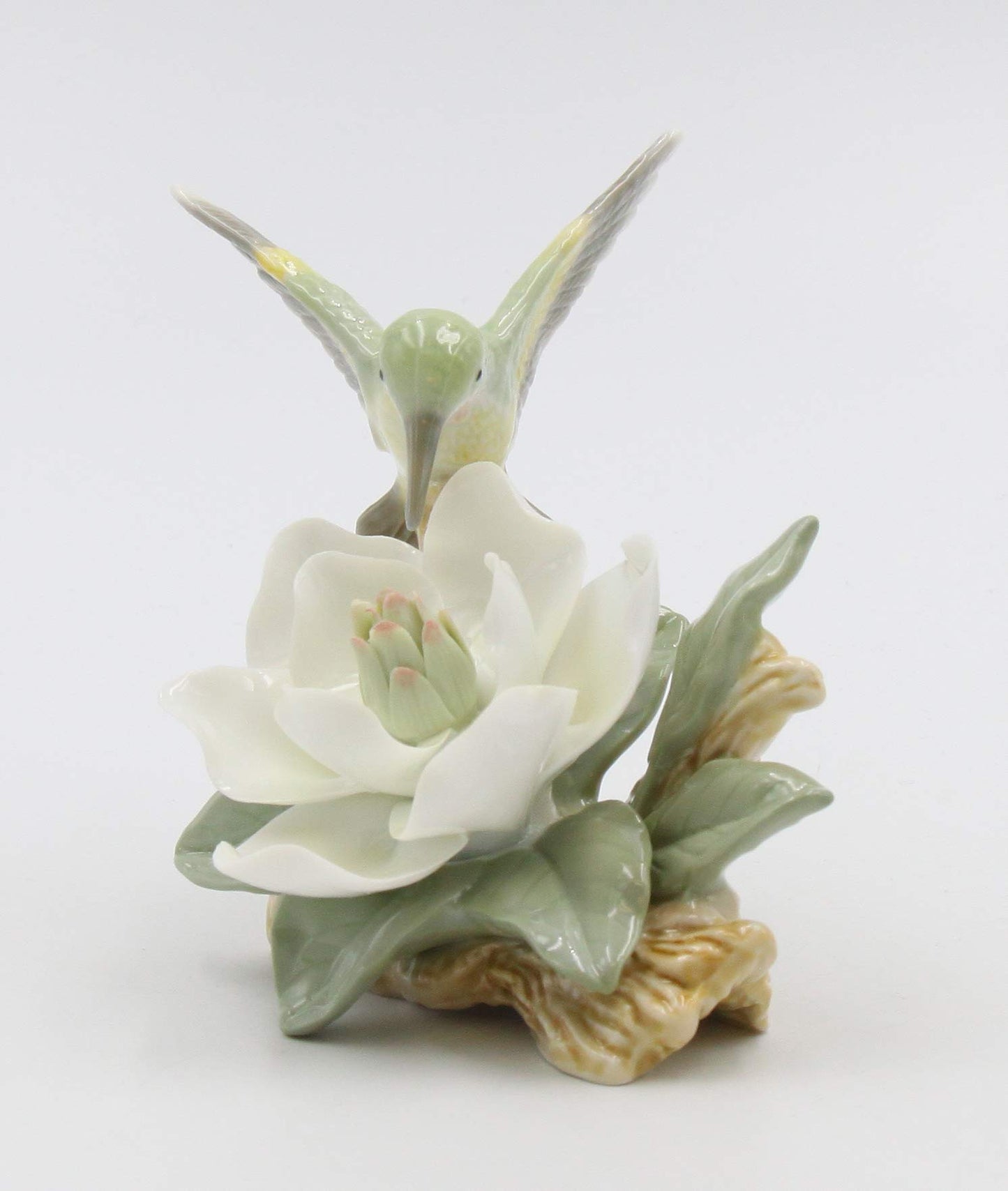 Cosmos Gifts 96402 Hummingbird With Magnolia, Green