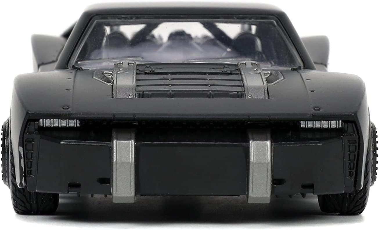 Jada Toys Hollywood Rides 2022 Batmobile W/Batman Fig 1/32 Vehicle Black