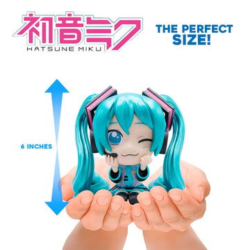Hatsune Miku Collectible Figure (Metallic 2-Pack Collector Set)