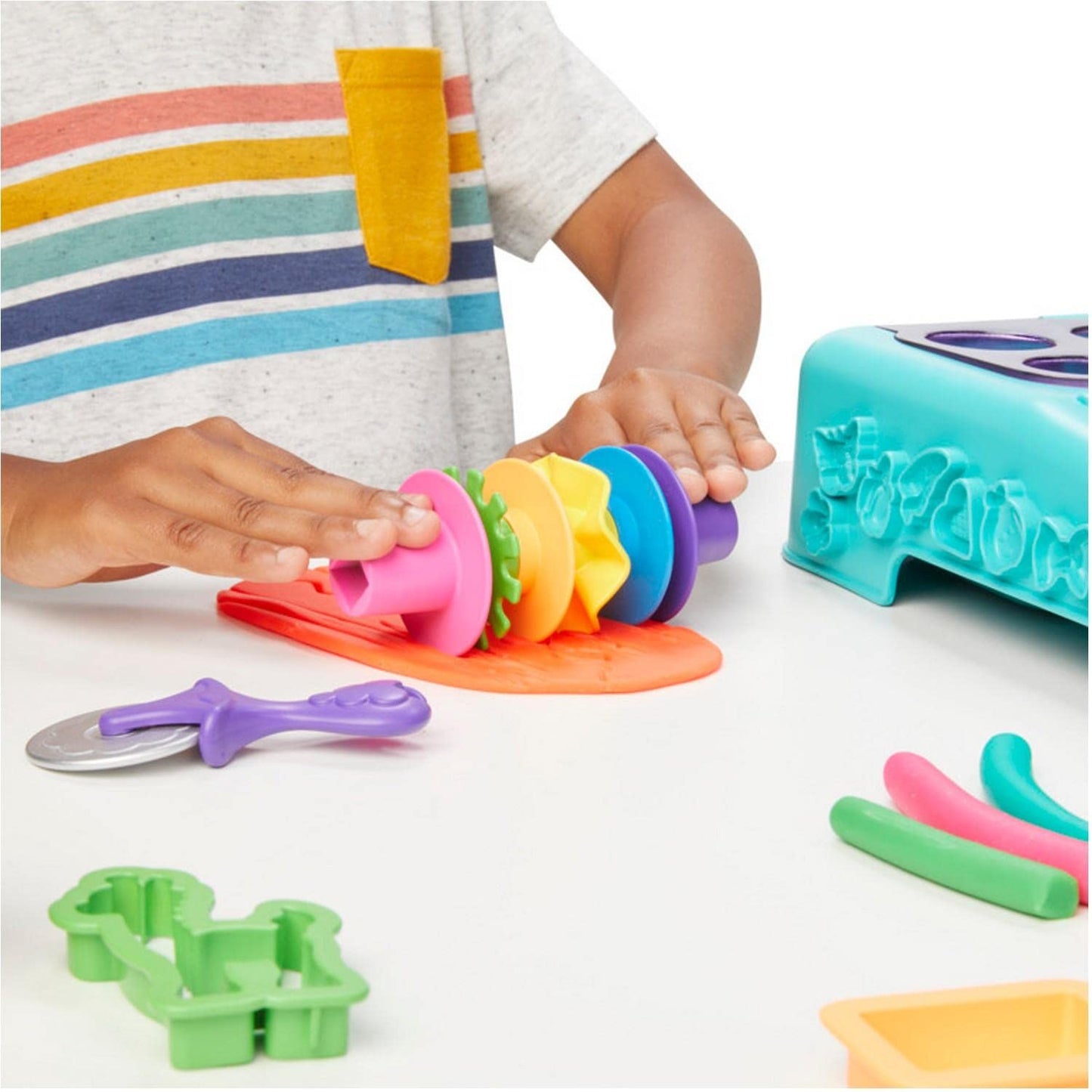 Play-Doh Set On The Go Imagine and Store Studio, with 30 Tools and 10 Cans of Modeling Compound, Travel Toys for 3 Year Old Girl