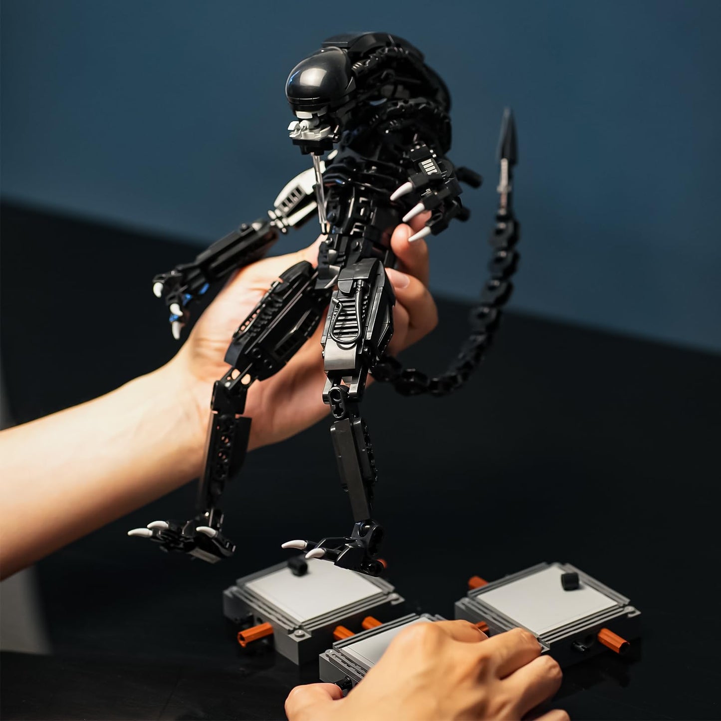 Xenomorph Action Figure Building Kit Compatible With Lego Sets For For Adults,Horror Halloween Toys For Boys 8-12,14 Years Up 61