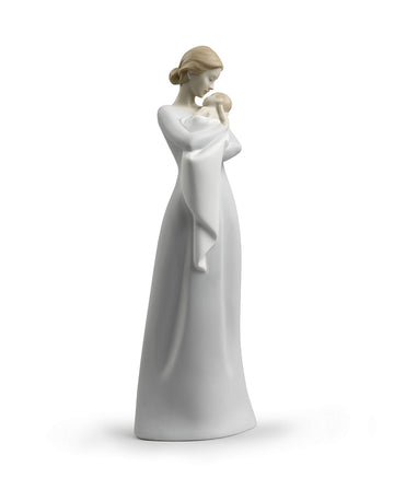 Lladro Mother Figure A Mother'S Embrace In Matte Satin Green Porcelain. Decorative Figure Of A Woman And Her Baby In Arms.