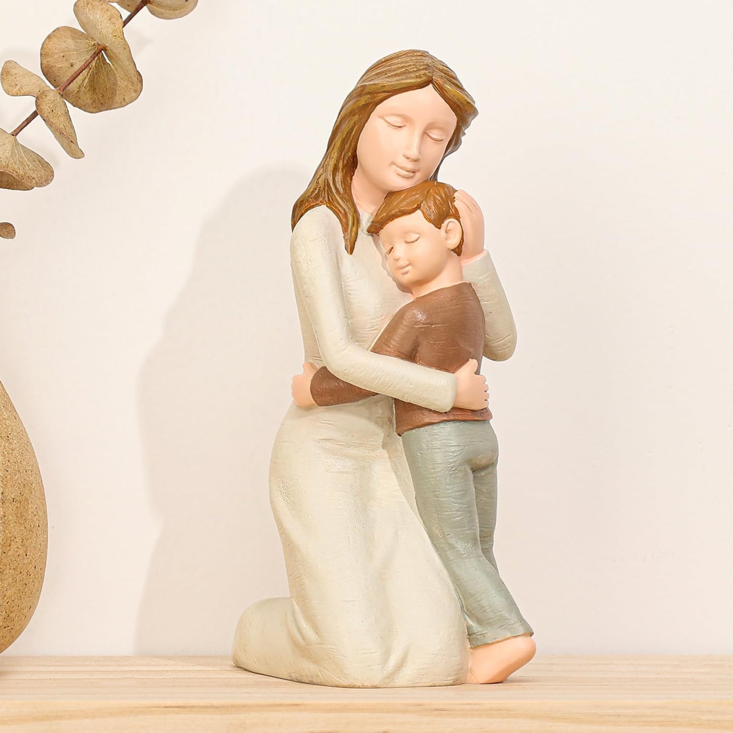 Hensonever Mother And Son Figurines, Sculpted Hand-Painted Mom And Son Statues Gifts For Mother’S Day Anniversary Birthday