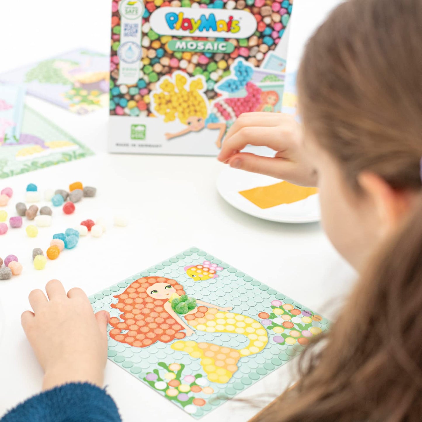 PlayMais Mosaic Dream Mermaid Creative Craft kit for Girls & Boys from 5 Years | 2300 6 Mosaic templates with Lovely Mermaids |