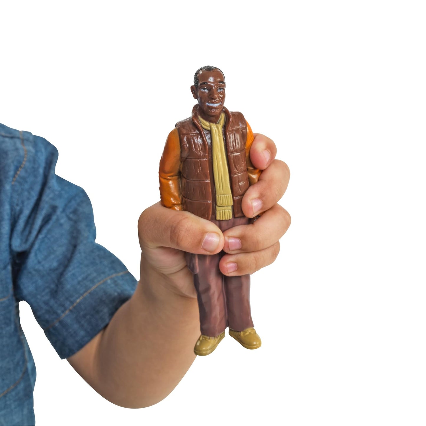 Excellerations Educational Multicultural Pretend Play Figurine Family Dolls Set of 4 Different ethnicities 28 Pieces Total for B