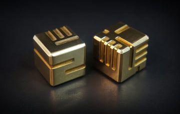AKO DICE I - Brass- Custom Metal dice Version 1 16mm D6 Game dice with Redesign Concept. (Brass)