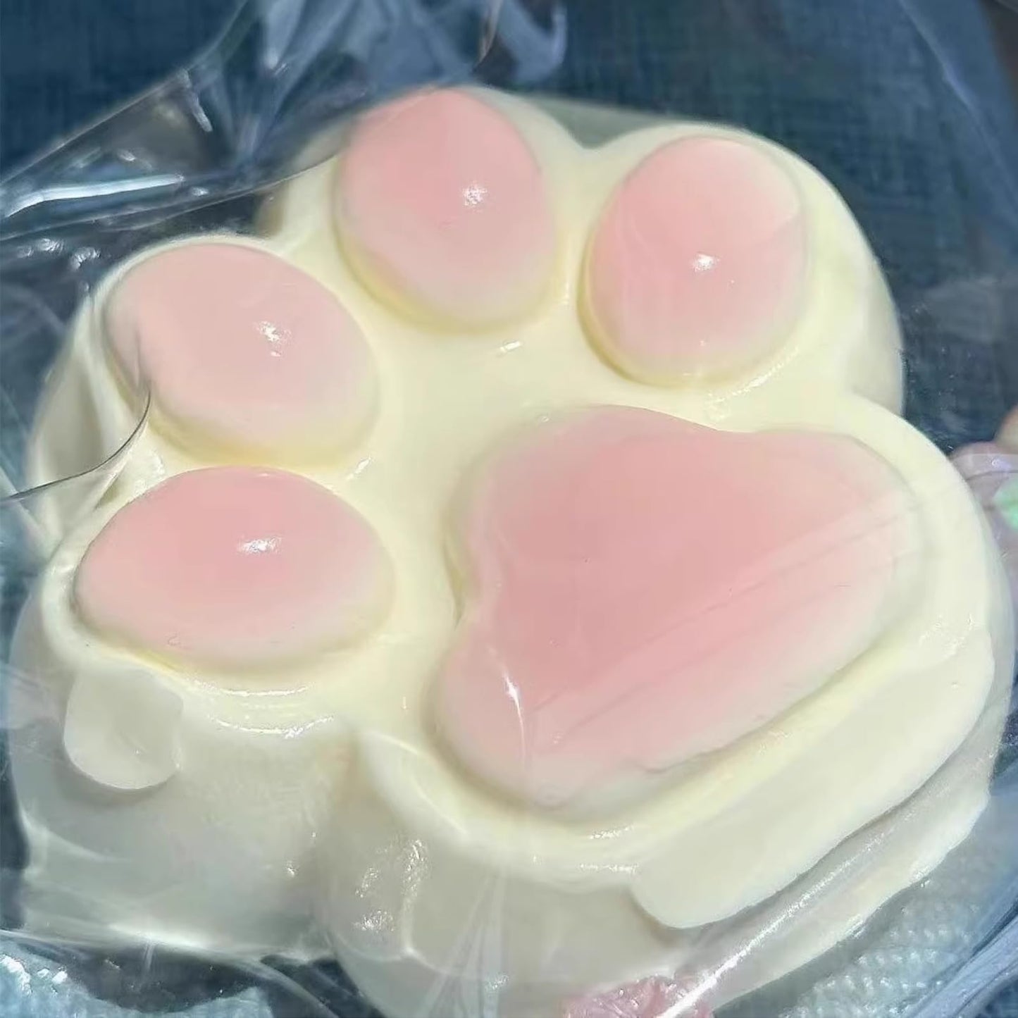 WOWNOVA Cat Paw Squeeze 4 Inch Super-Sized, Bouncy Big Squeeze Cat Paw, Stretch Cute Cat Squeeze for Fidget, Springy Squeeze Cat