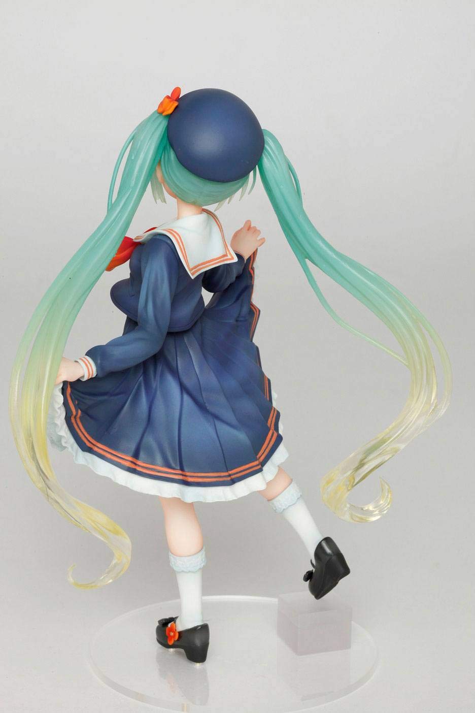 Taito 7 Hatsune Miku 3Rd Season Autumn Version Figure