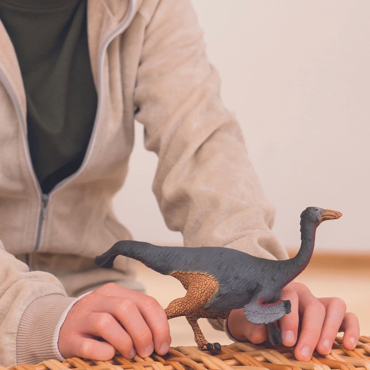 Schleich Dinosaurs Realistic Gallimimus Dinosaur Figurine - Detailed Prehistoric Jurassic Dino Toy, Highly Durable For Education And Fun For Boys And Girls, Gift For Kids Ages 4+