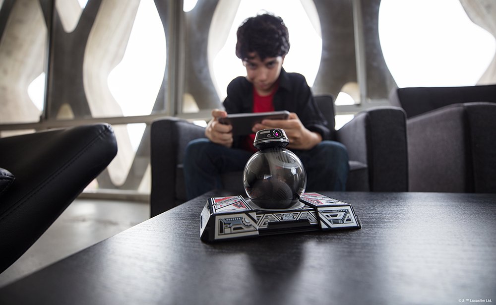 Interactive App Controlled Robot Toy with Augmented Reality & Droid Trainer