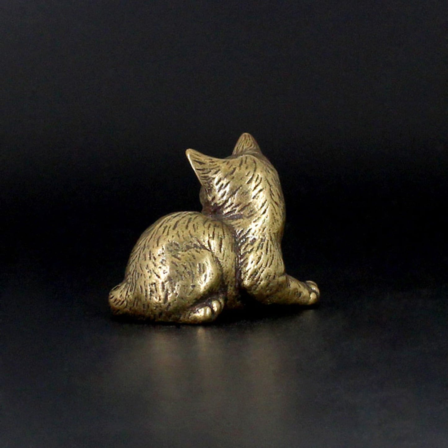 Aorvoras Miniature Sleeping Cat Figurine, Brass Cat Figurines, Retro Cat Statue Ornament, Dollhouse Miniature Cat, Mini Micro Ga