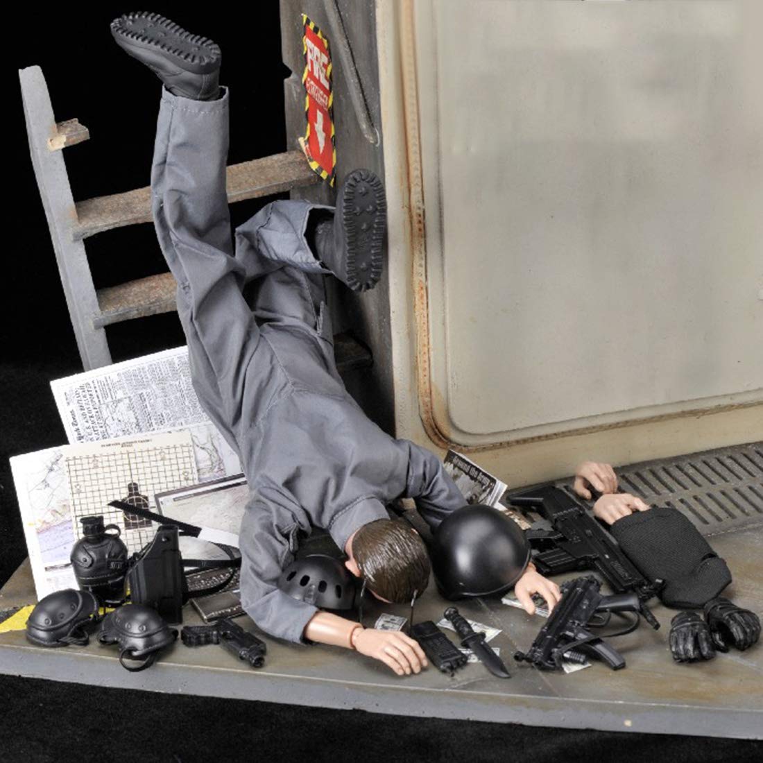 Scakbyer 12 Inch Action Figures Military Set  1/6 Scale Action Figures Set with  and Accessories - SDU Soldier - NB05