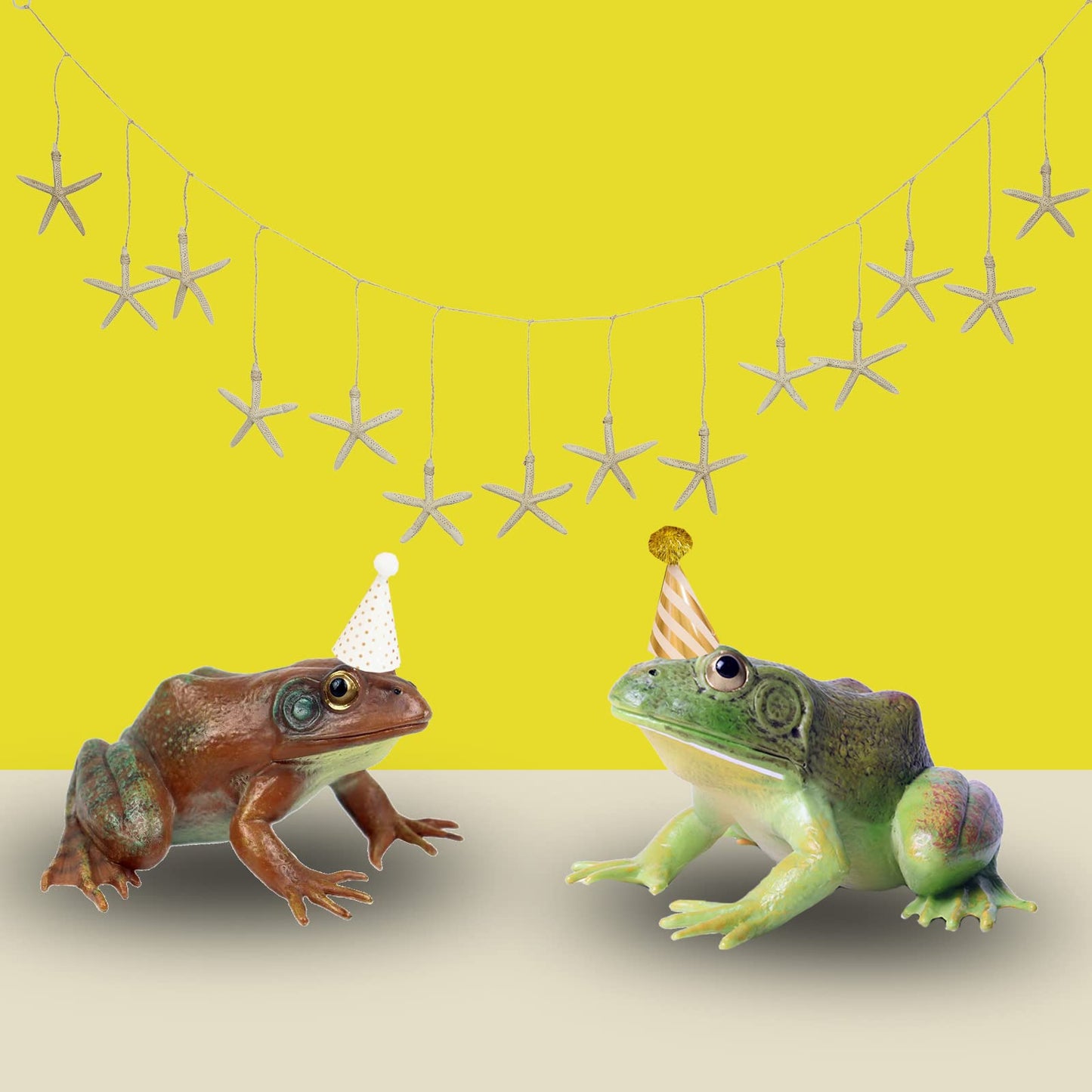 Gemini&Genius Realistic Hand Painted Tree Frog Figurine, Dark Green Rubber Model, Educational Toy for Ages 3 and Up