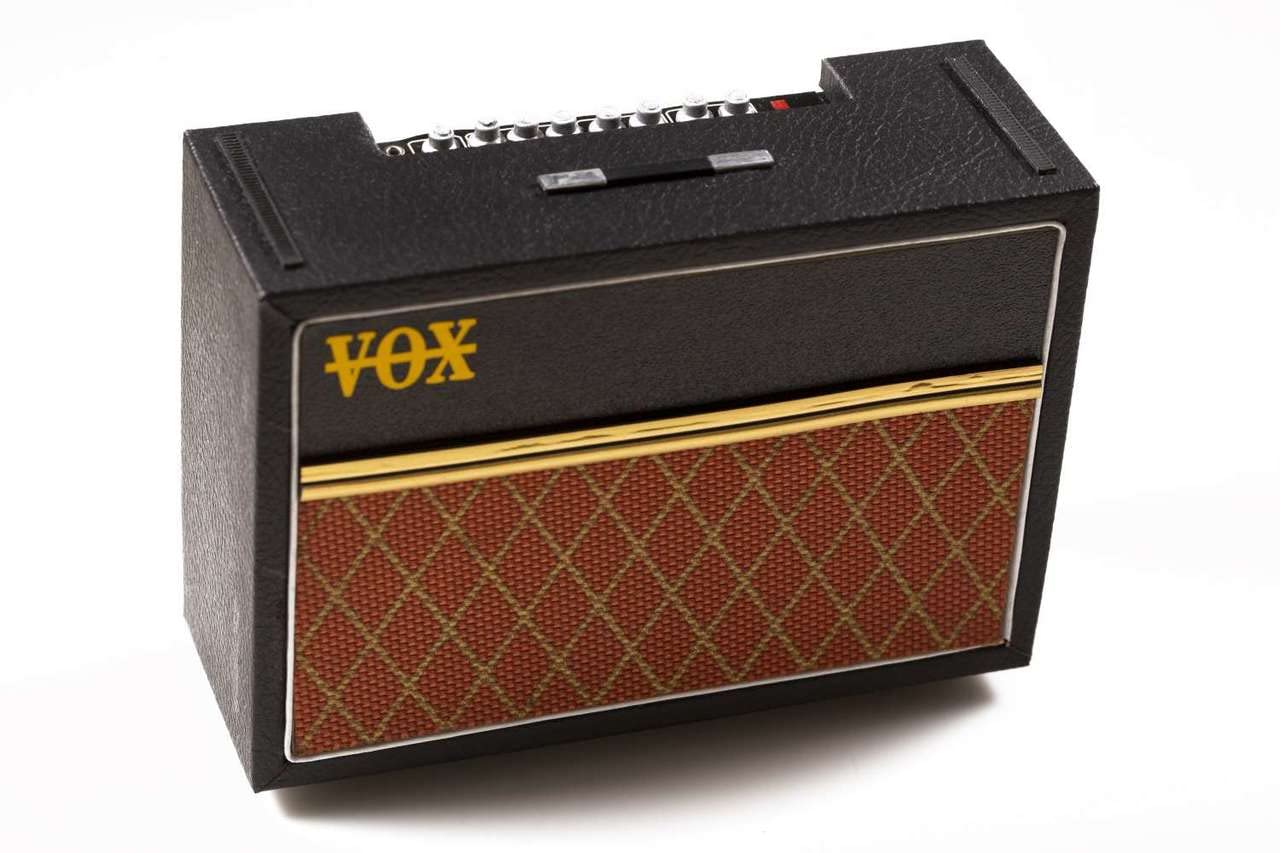 Axe Heaven Vx 1 Mini Vintage England Style Amp Single
