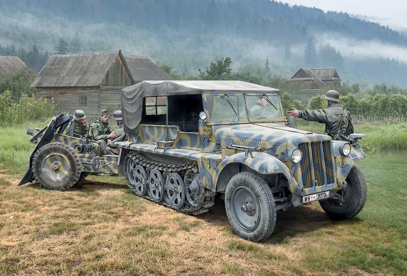 Italeri 6595 SD.Kfz. 10 DEMAG D7 with 7.5 cm Le. IG 18 and Crew, Scale 1:35, Model Kit, Plastic Model to Assemble, Modeling, IT6