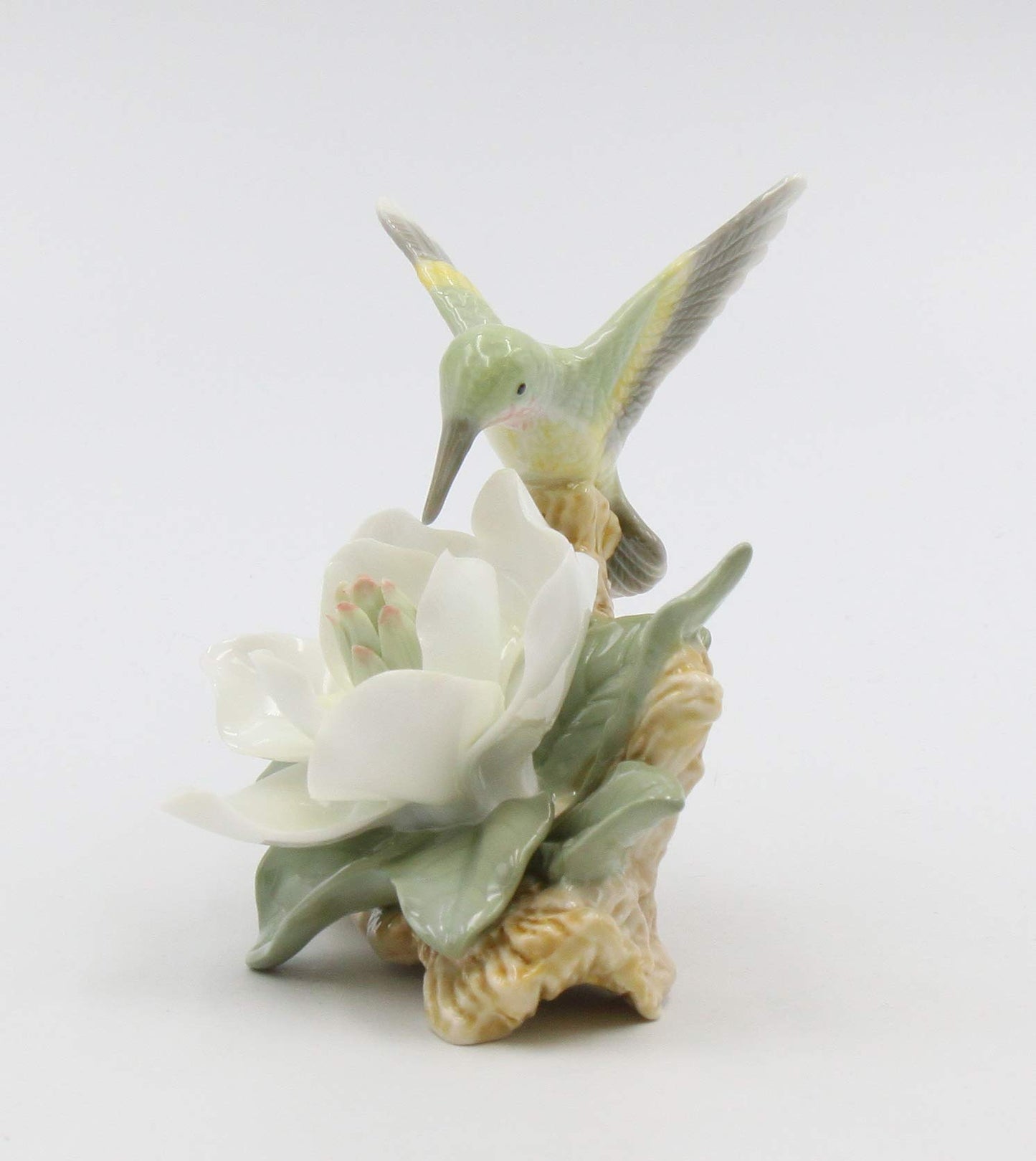 Cosmos Gifts 96402 Hummingbird With Magnolia, Green