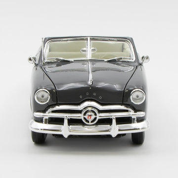 1949 Ford Convertible, Gray - Maisto 31682 - 1/18 Scale Diecast Model Toy Car