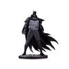 Dc Direct Batman Black & White: Batman By Mike Mignola (Gotham By Gaslight) 1:10 Resin Statue