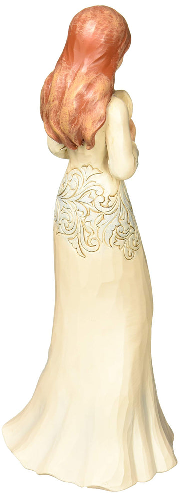 Enesco 6001560 Girl Holding Heart Figurine, Multicolor