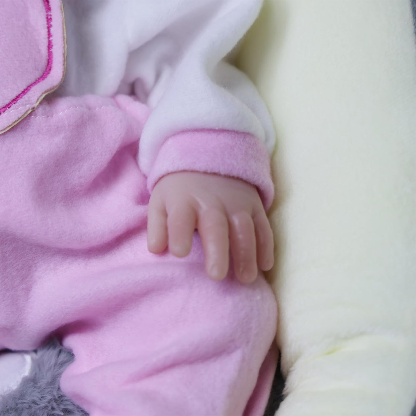 Aisite Full Silicone Baby Girl - 18 Inch Platinum Silicone Realistic Reborn Baby Dolls Girl Eyes Opened, Christmas And Birthday Gifts For 3+