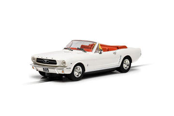 Scalextric James Bond Goldfinger White Ford Mustang 1:32 Slot Race Car C4404