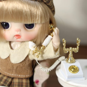Dollhouse Telephone 1:12 Miniature Vintage Rotary Phone Model Desk Decoration Retro Mini Accessorries for Artificial House Livin