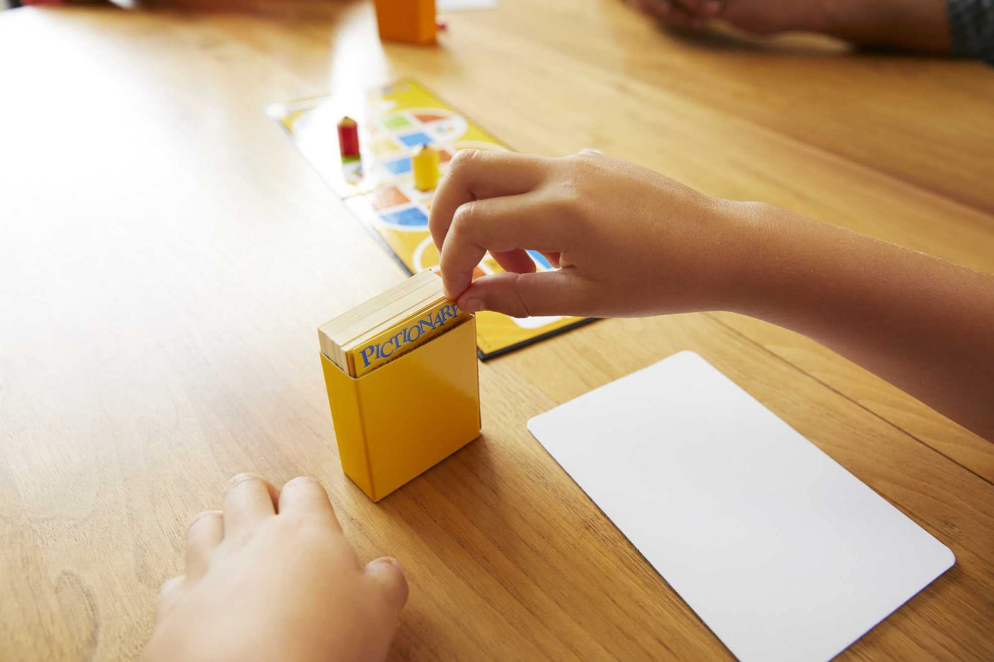 Mattel Games Pictionary Board Game, Drawing Game For Kids, Adults And Game Night With Dry Erase Markers And Boards