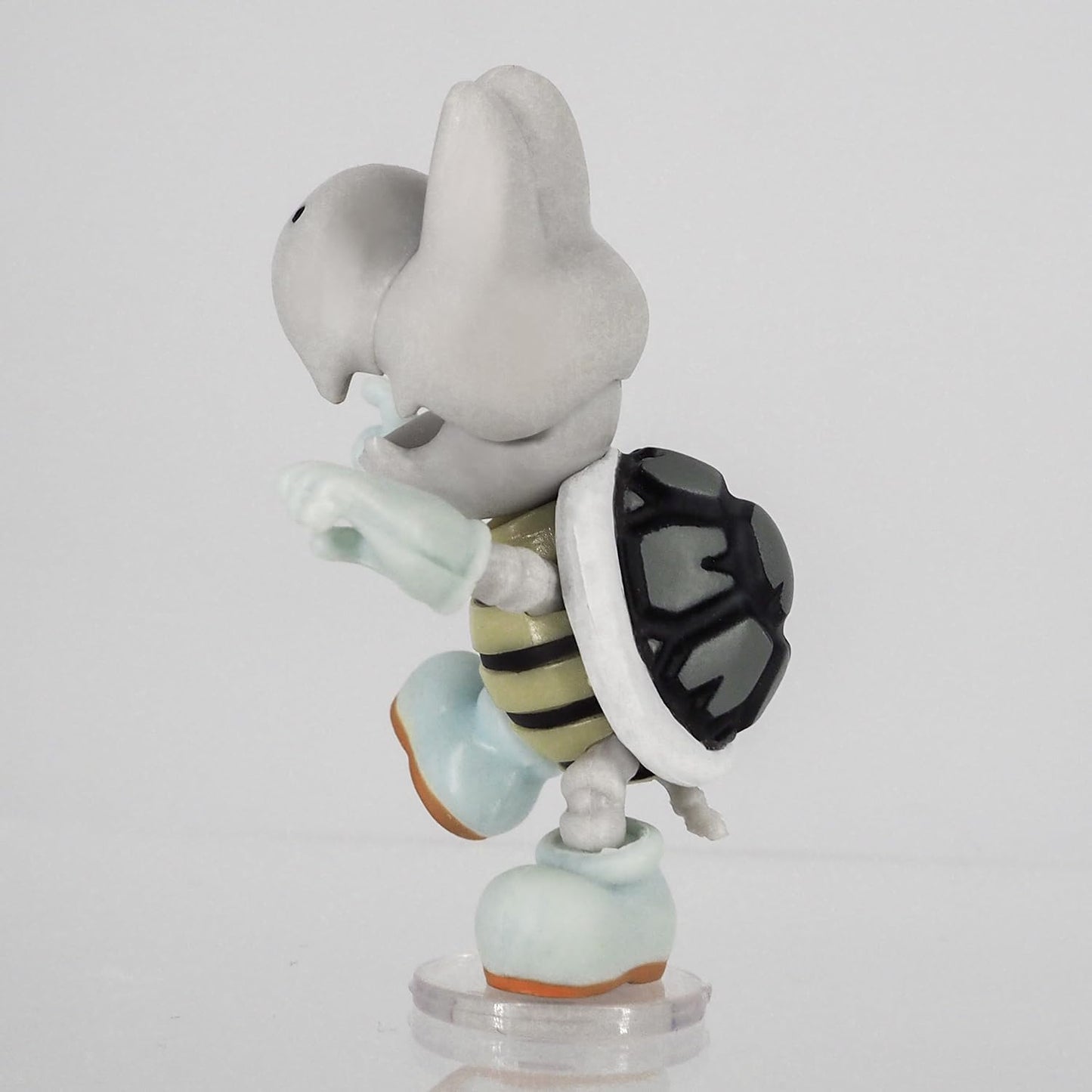 Sanei Boeki Super Mario Figure Collection Dry Bone 1.57 X 1.57 X 1.96 Inches Fcm-023 Japan Import With Original Stylus Ballpoint Touch Pen
