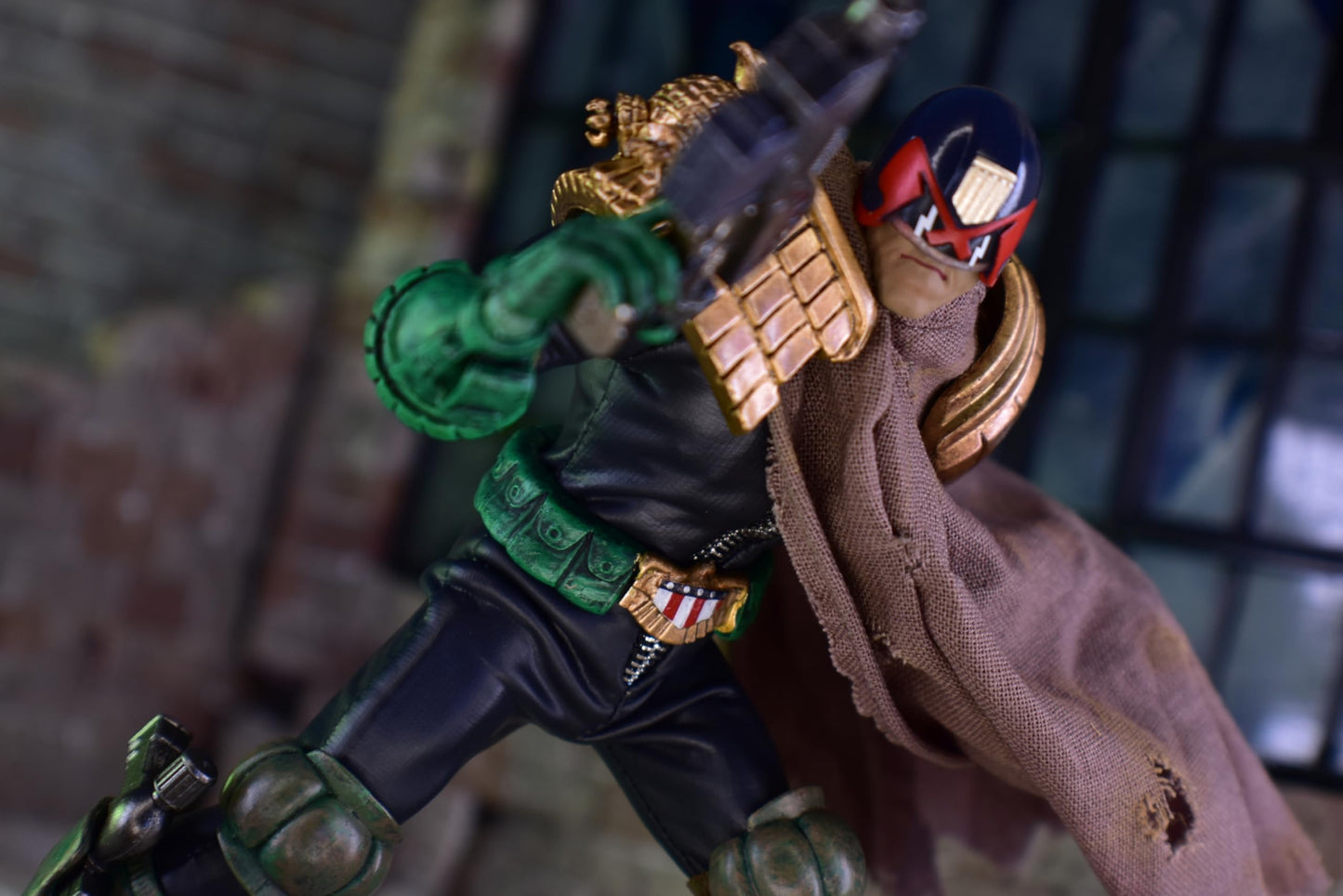 Hiya Toys 1:12 Scale Cursed Earth Judge Dredd Action Figure, 6" Multicolor, Model ESJ0273