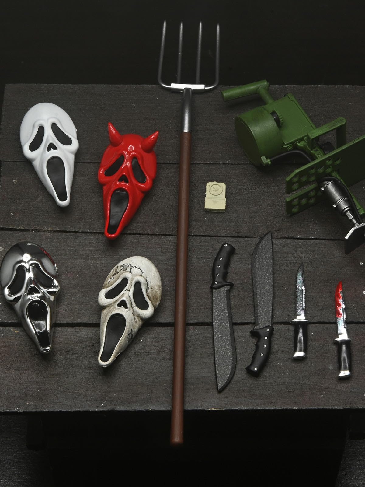 NECA - Ghostface - 7 Ultimate Action Figure