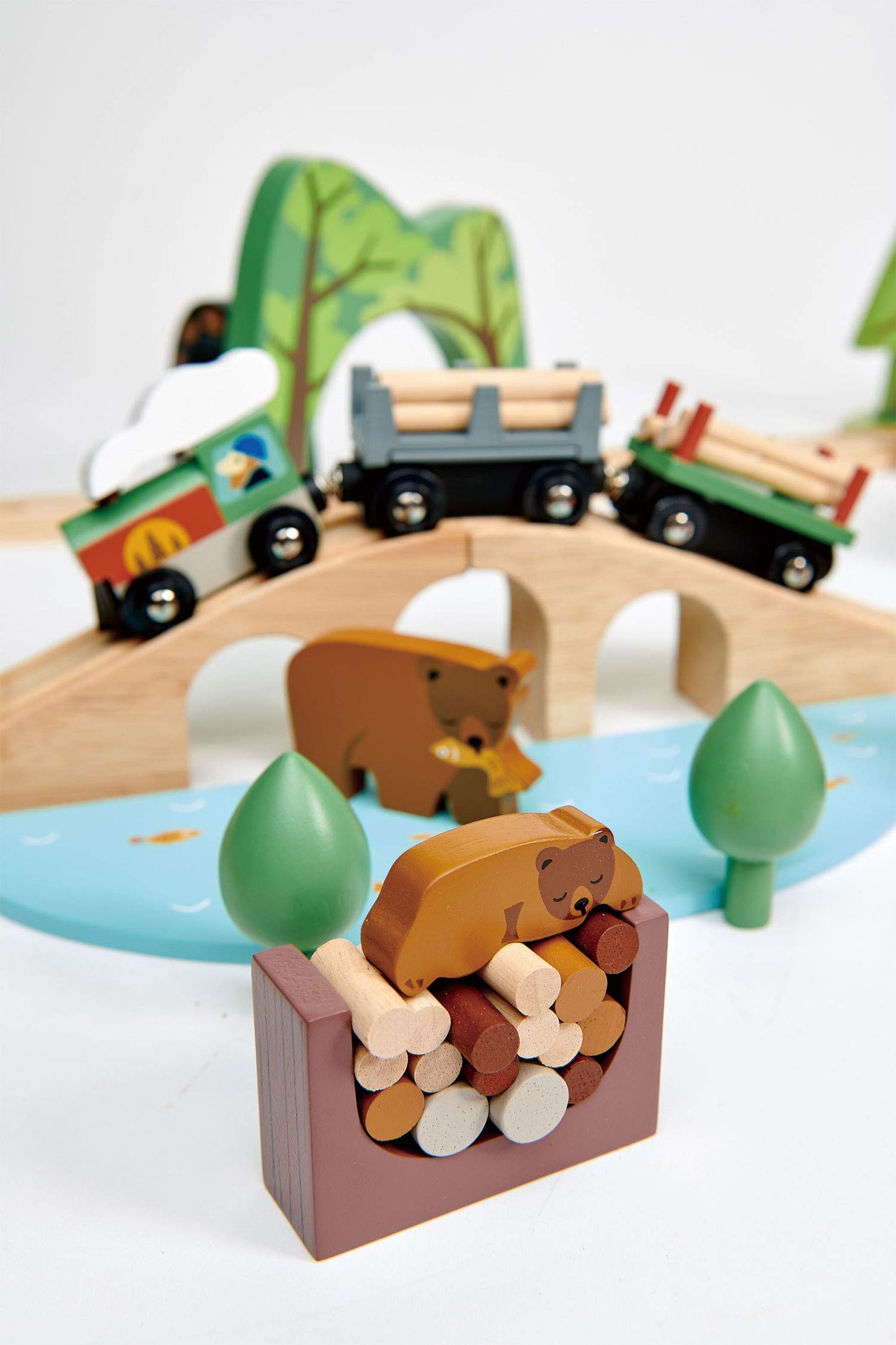 Tender Leaf Toys - Wild Pines Train Set - 95 Pieces Wooden Train & Bridge Set For Kids, Toddler Boys & Girls - Compatible With Most Toy Trains - Age 3+