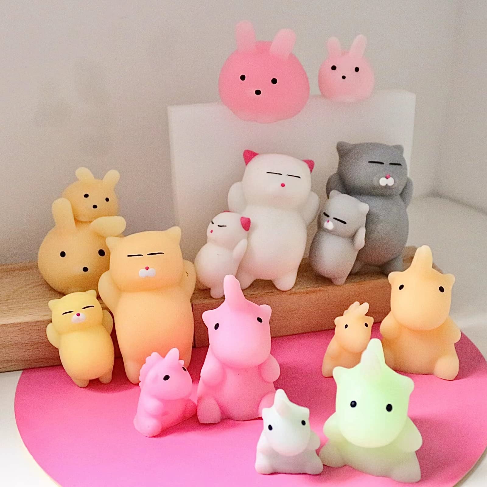 Squishies Mochi Squishy Toy, 18Pcs Jumbo & Mini,Party Favors For Kids Stress Reliever Anxiety Toys,Mini Kawaii Fidget Toys,Pinata Stuffers Filler,Easter Basket Stuffers,Valentines, Sock Stuffers