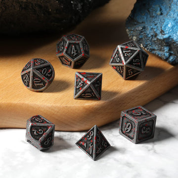 Acient Silver Bloodstained Metal Dice Set DND, DNDND 7PCS Metallic Halloween Die with Metal Case for Dungeons and Dragons Tablet