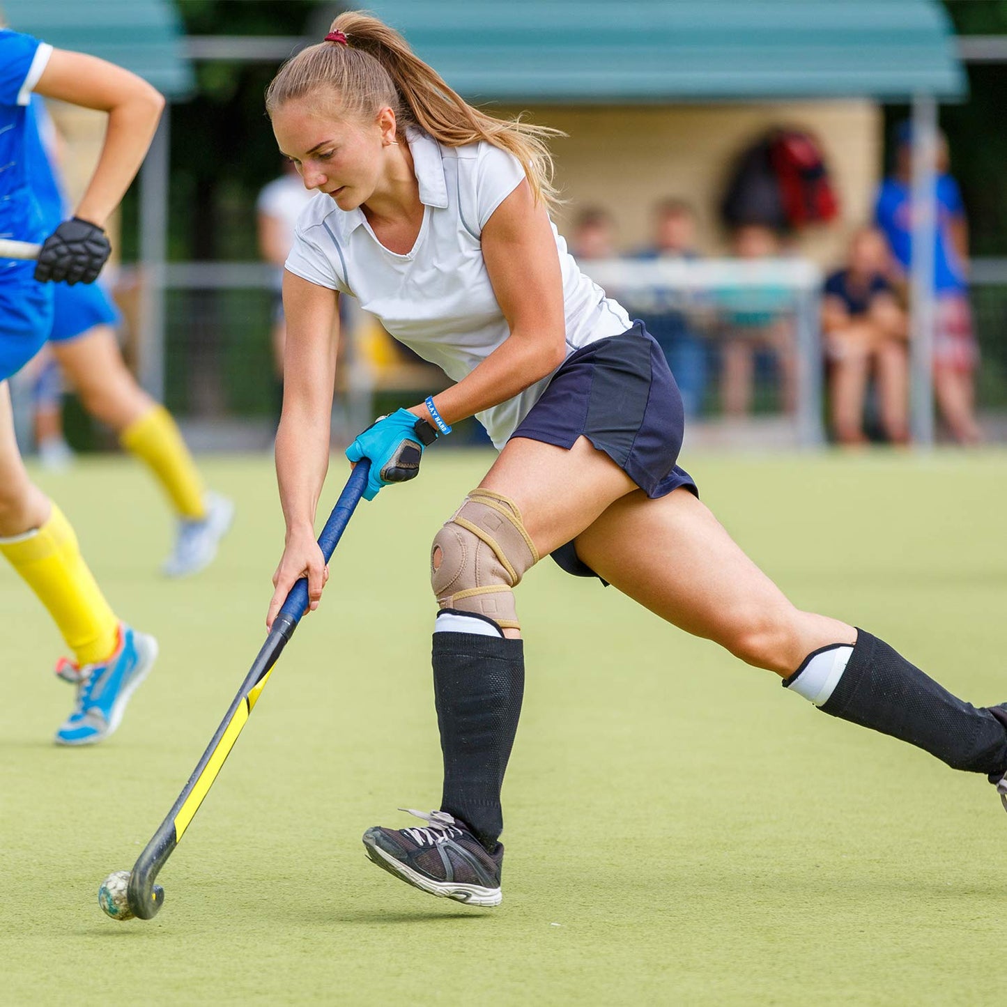 BBTO 48 Pieces Hockey Rubber Bracelets Silicone Hockey Wristband Stretch Rubber Bracelets for Sport Themed Party Supplies