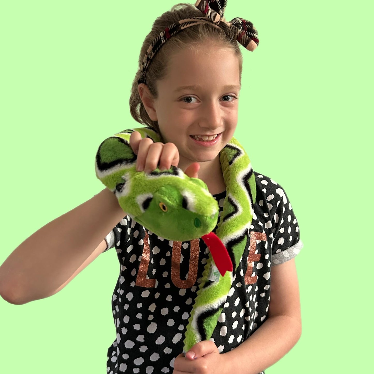 Deluxe Paws Plush Cuddling, Soft Eco Toys, 100% Recycled (100cm Snakes (Random Color))