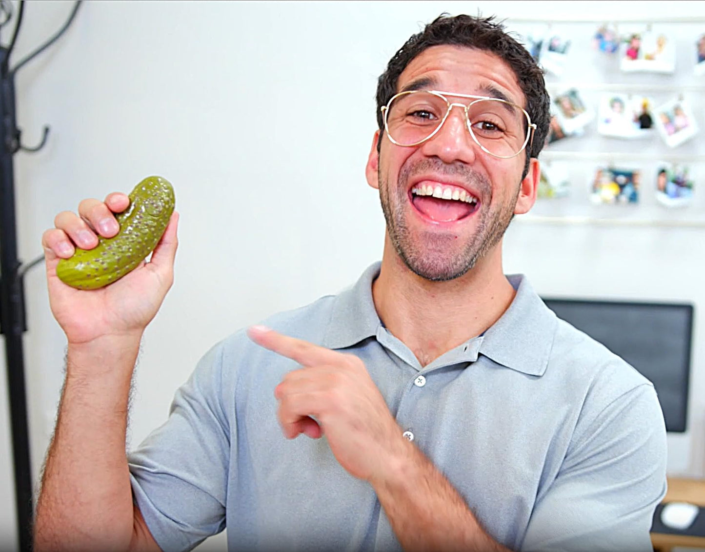 DR DINGUS Dad Joke Pickle Button - 100+ Hilarious Jokes - Perfect Gift for Father's Day or Family Fun