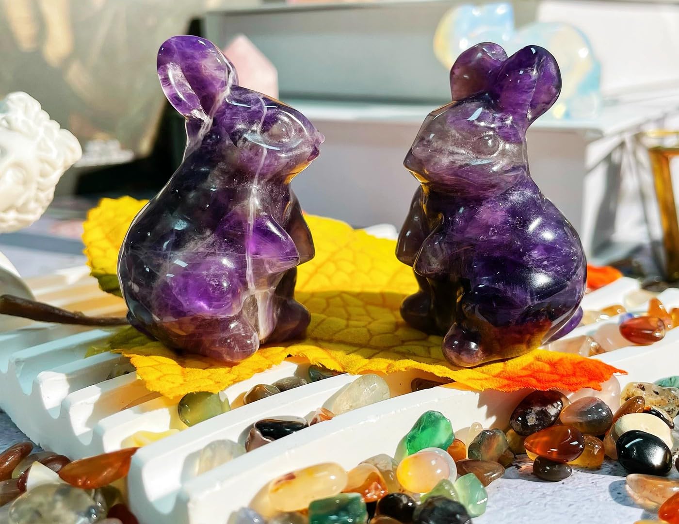 Duqguho Bunny Decor Easter Rabbit Decor Crystals Easter Decoration Bunny Statue Pocket Polished Natural Gemstone Amethyst Crysta