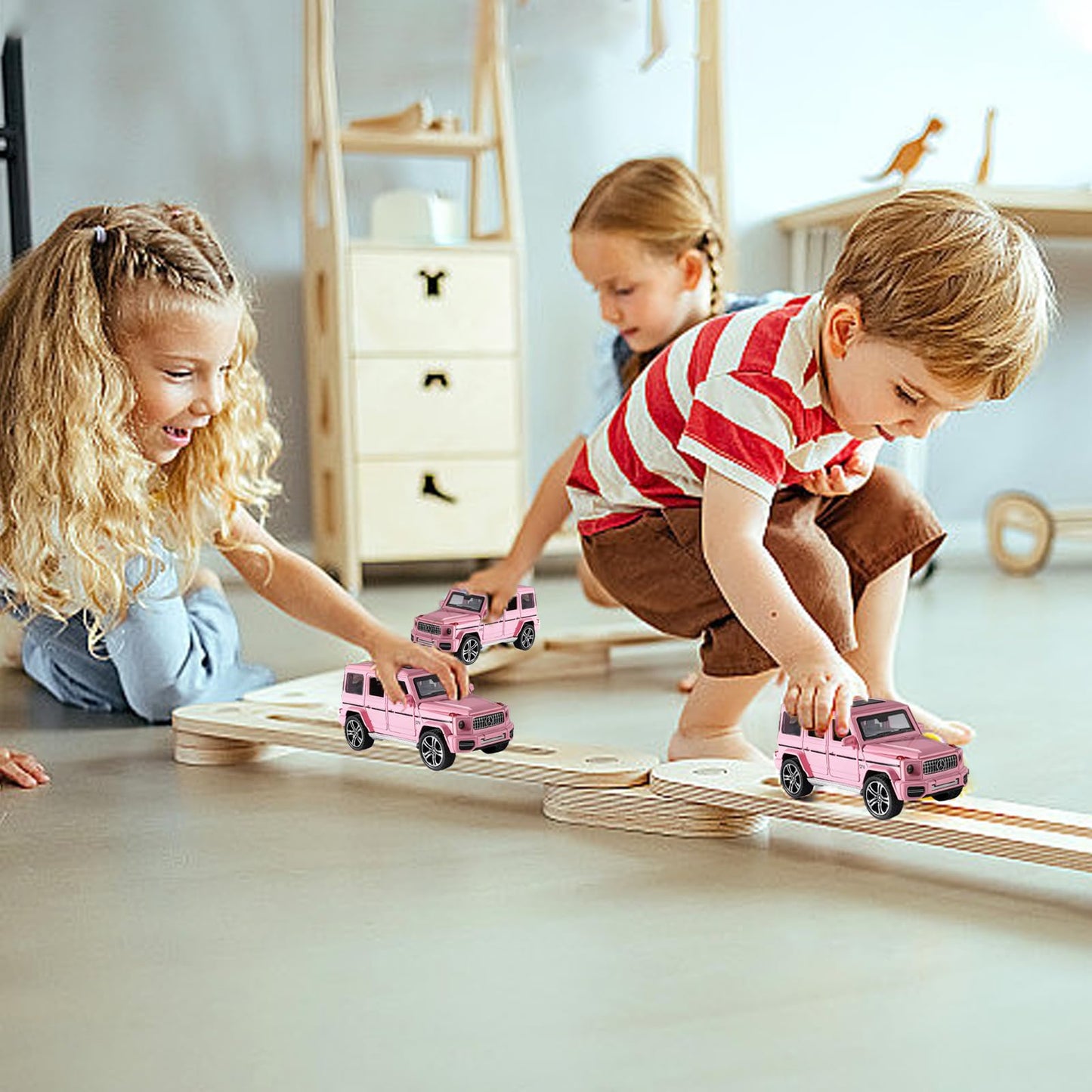 Car Toys for 3 4 5 Year Old Girls Gifts,1/36 Scale G63 Diecast Metal Model Car,Pull Back Cars Toys for Toddler Kids Age 3-6(Pink