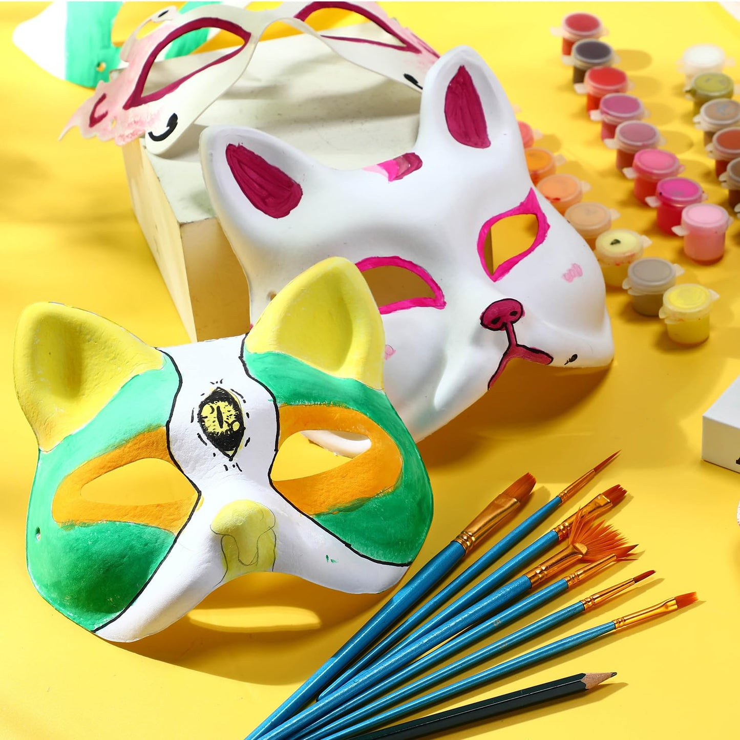 Aoriher 100 Pcs 100/50/30 Pcs Paper Mache Masks Bulk DIY Blank Halloween Cat Mask for Costume Cosplay Party Mardi Gras Masquerad