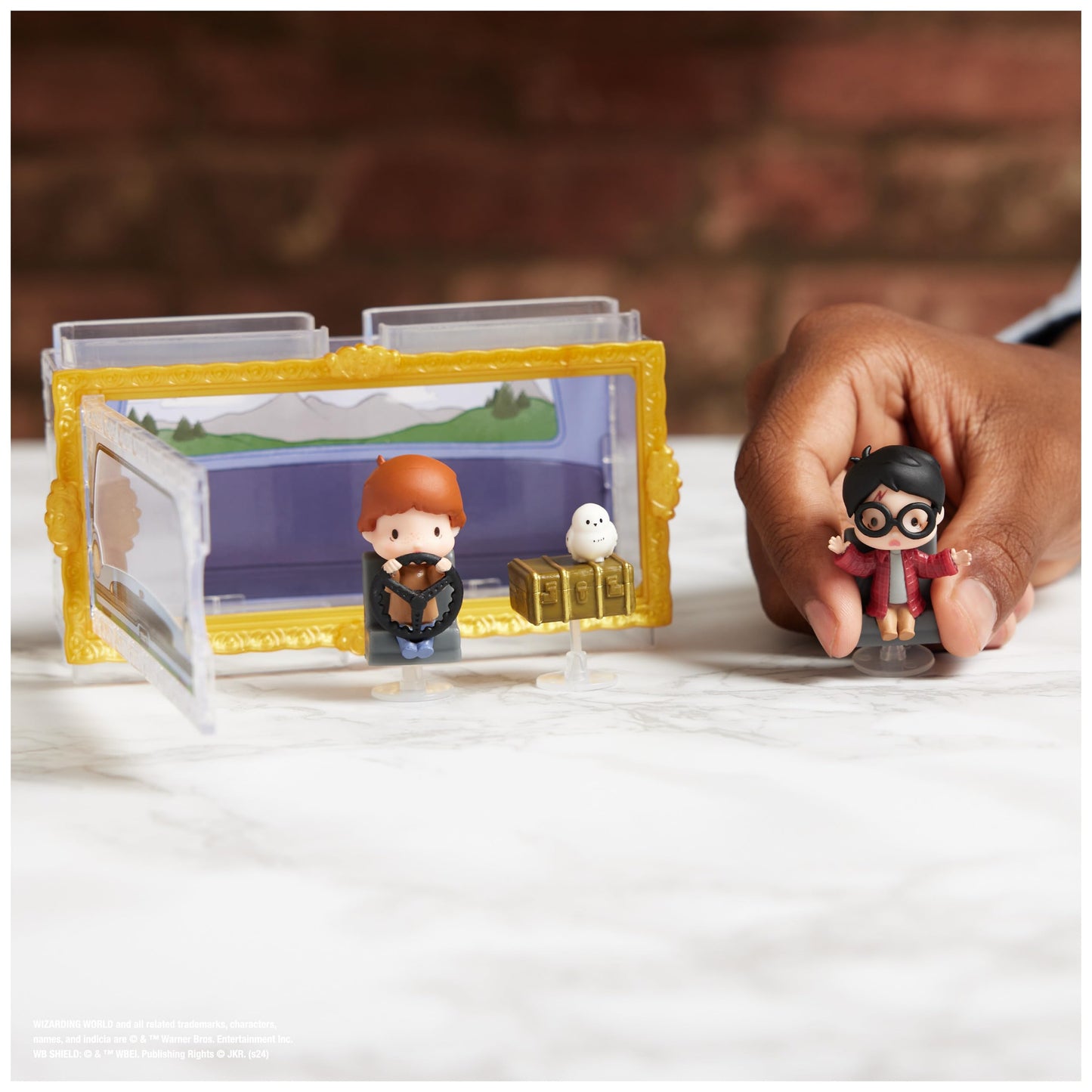 Wizarding World Harry Potter Micro Magical Moments Collectible Figures Multipack Ford Anglia With Harry Potter, Ron Weasley, Owl Hedwig And Display Box, For Children From 6 Years, Fan Item
